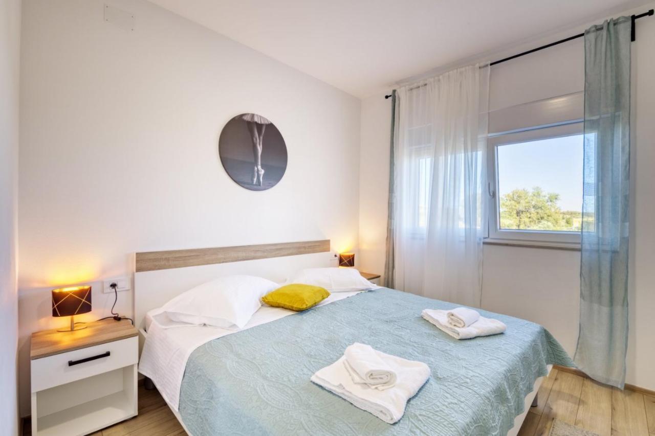 Crowonder Sun Dance Apartments With Heated Swimming Pool Seaview And Garden Свети-Филип-и-Яков Экстерьер фото