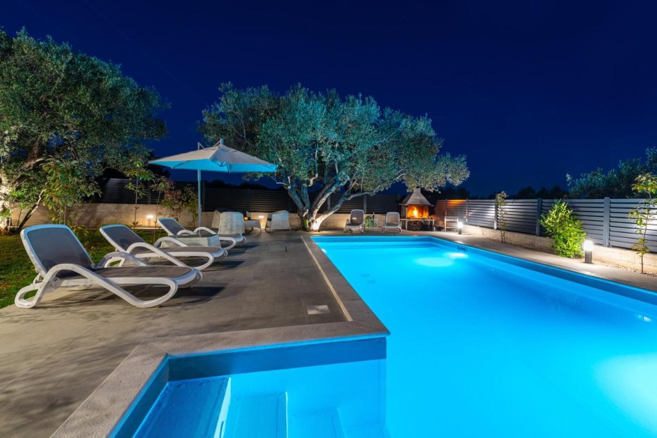 Crowonder Sun Dance Apartments With Heated Swimming Pool Seaview And Garden Свети-Филип-и-Яков Экстерьер фото